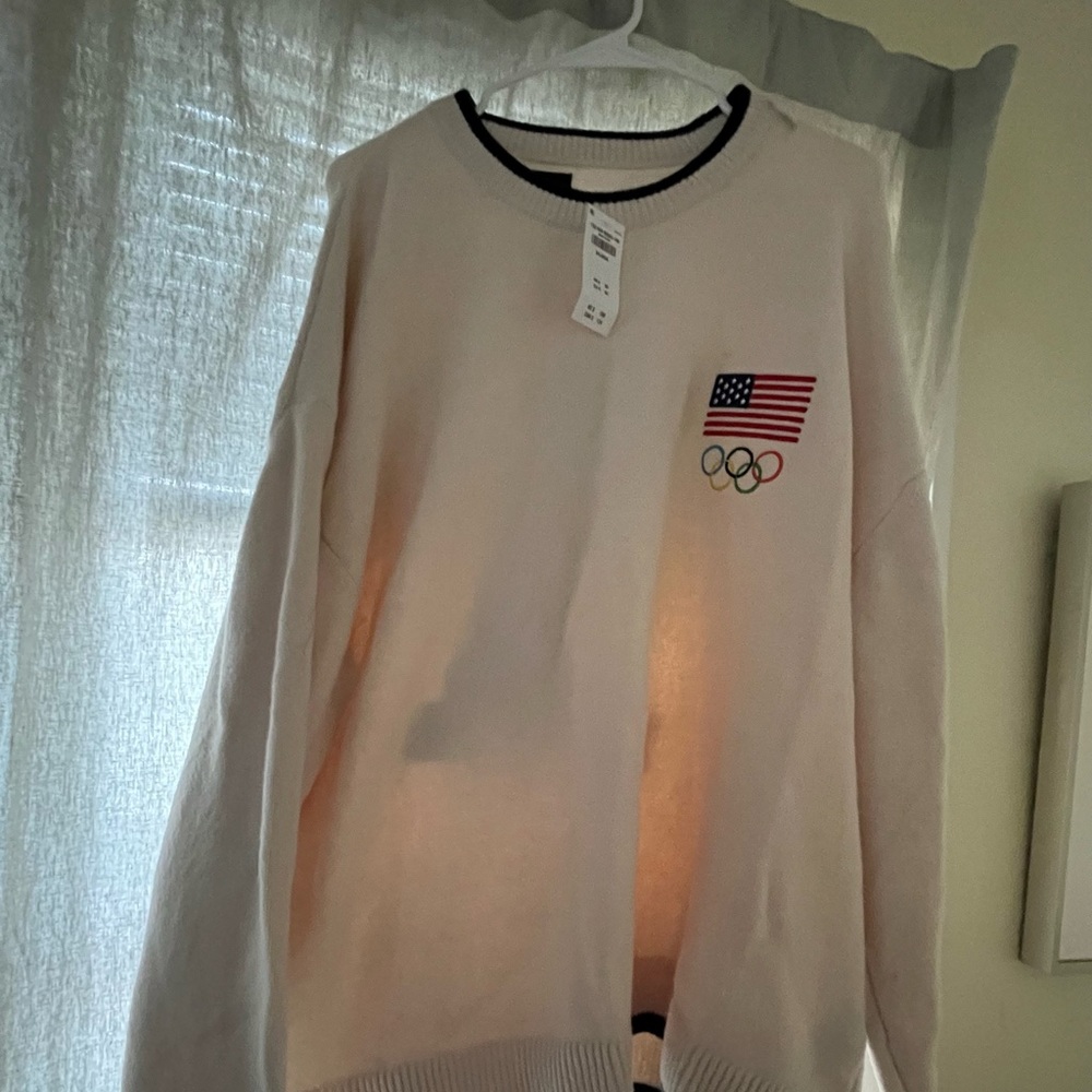 Abercrombie & Fitch White Olympic Sweater